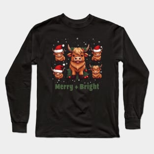 Cute Highland Cow Christmas Merry and Bright, Scottish, Cow Xmas Farmer, Christmas sweater with cute Highland Cow Long Sleeve T-Shirt